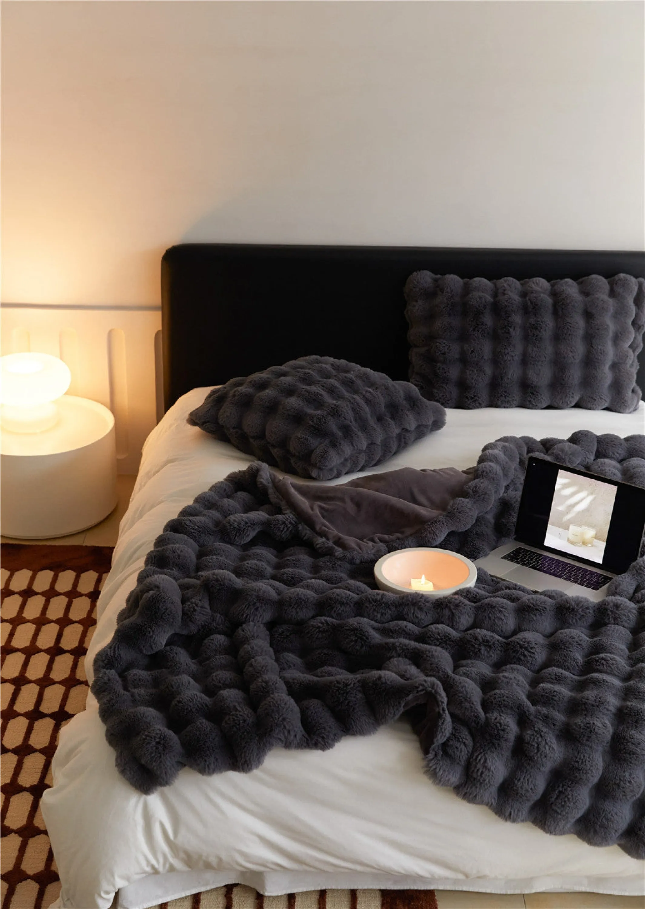 Fluffy Plush Throw Blanket / White