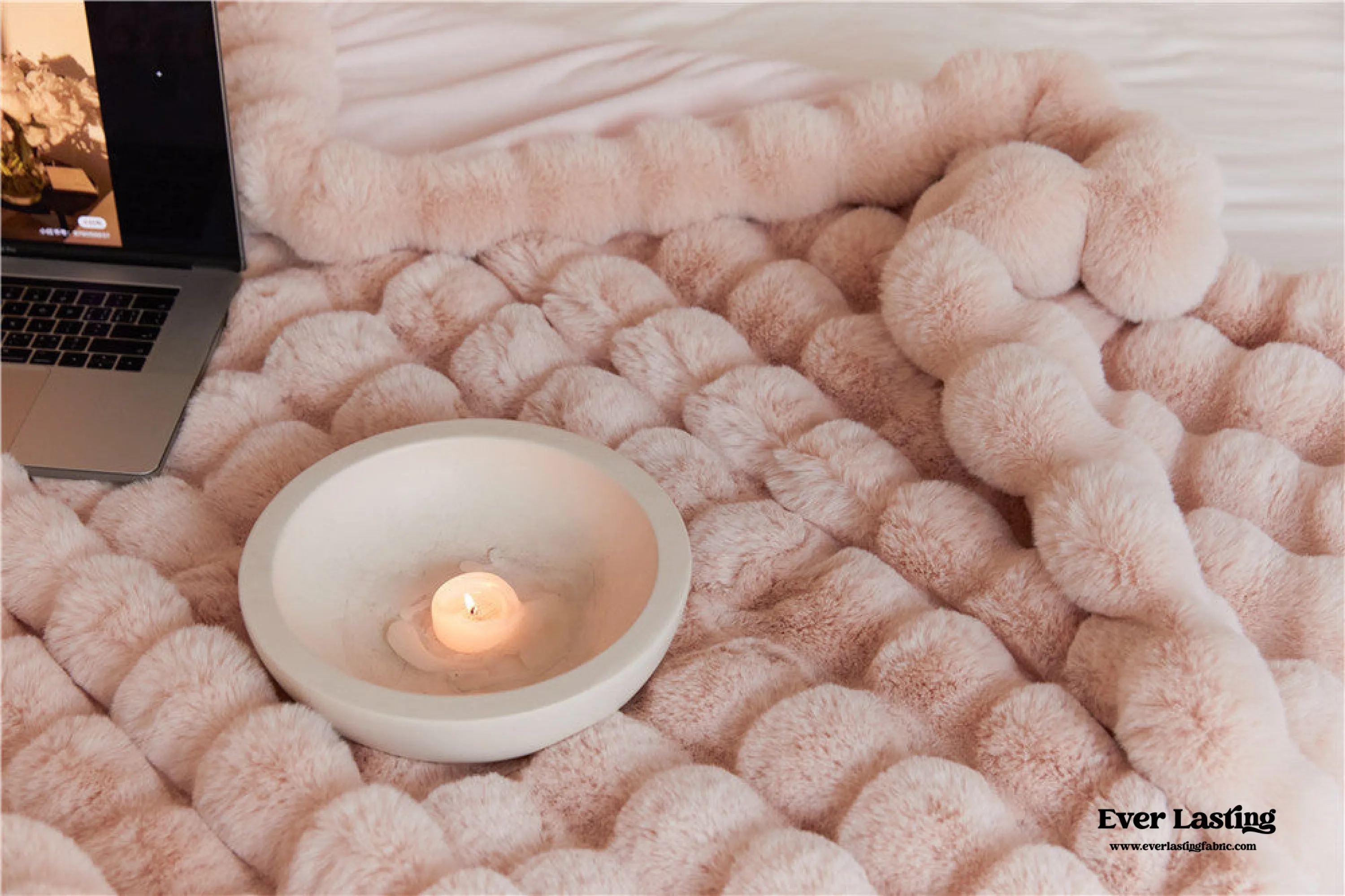 Fluffy Plush Throw Blanket / White
