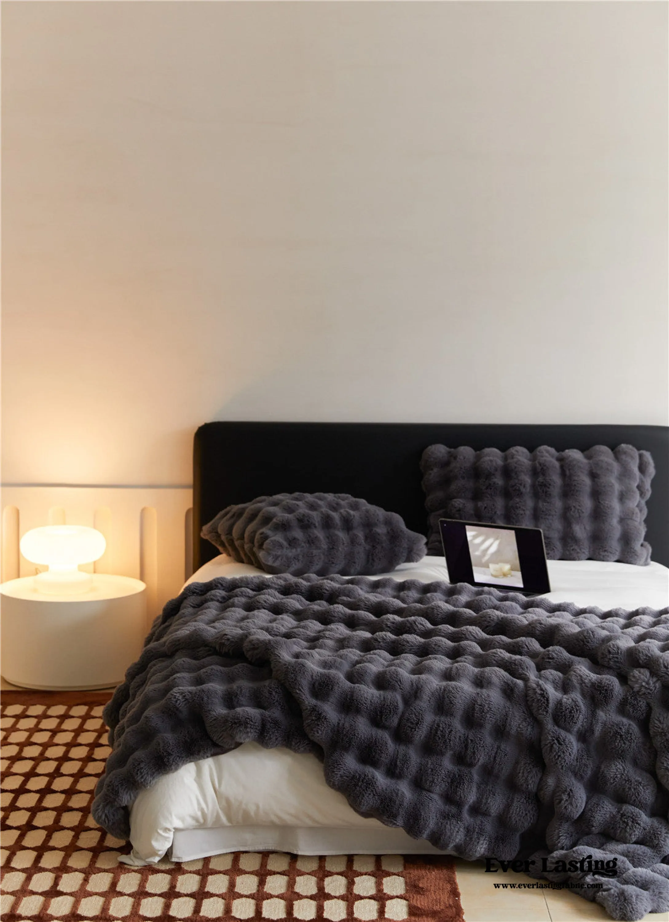 Fluffy Plush Throw Blanket / White