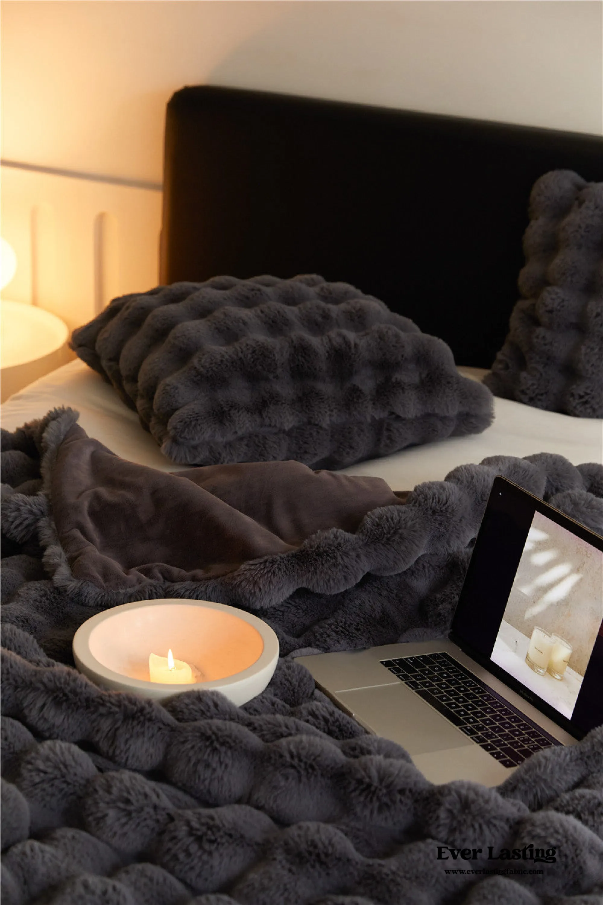 Fluffy Plush Throw Blanket / White