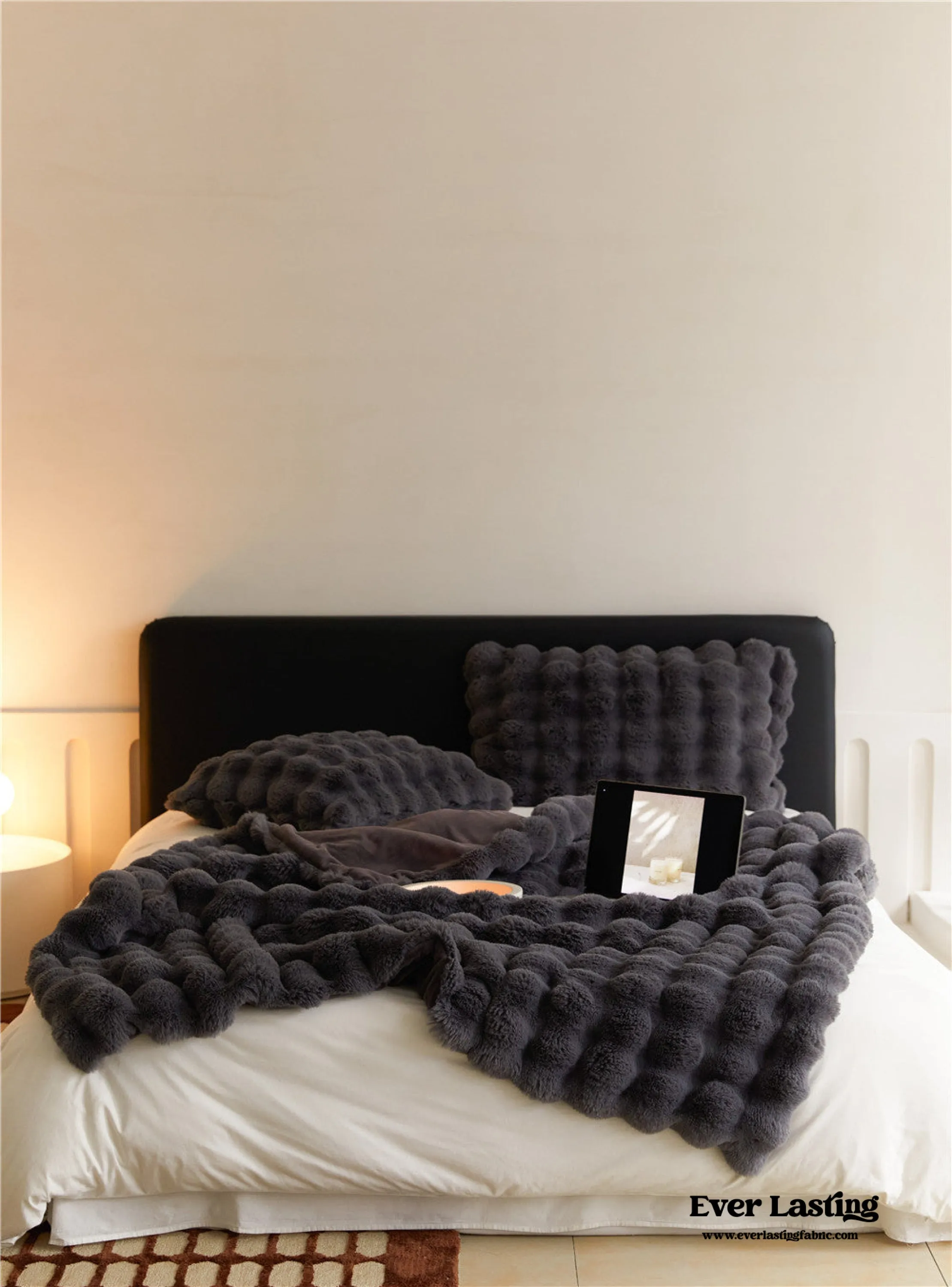 Fluffy Plush Throw Blanket / White