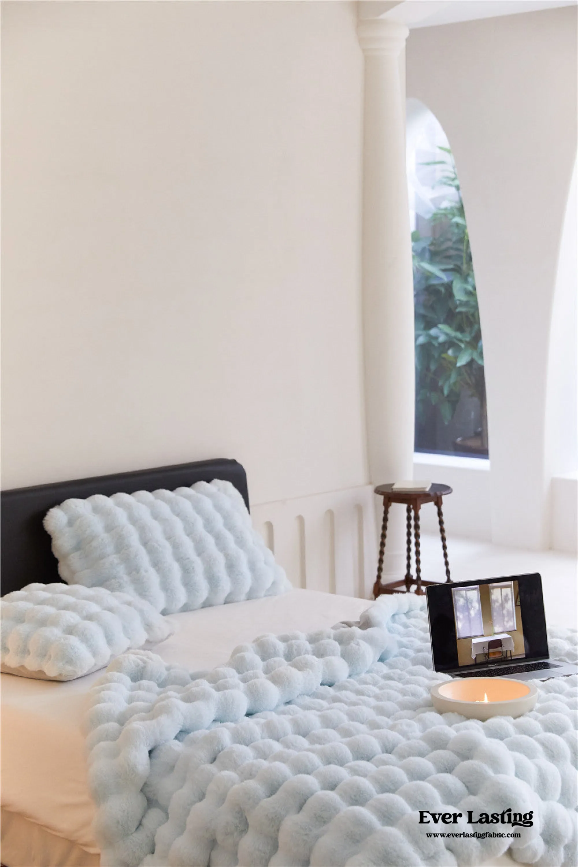 Fluffy Plush Throw Blanket / White
