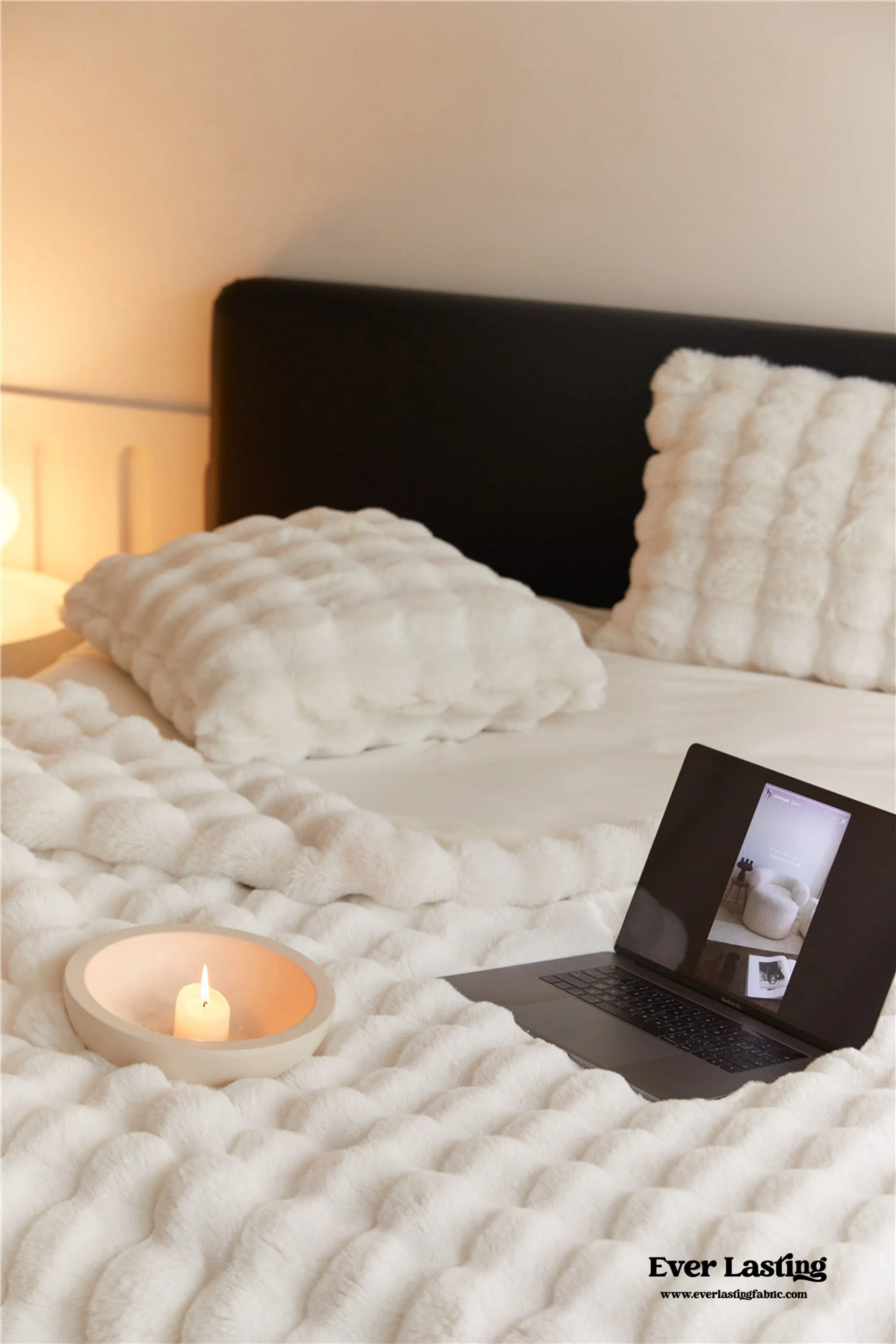 Fluffy Plush Throw Blanket / White