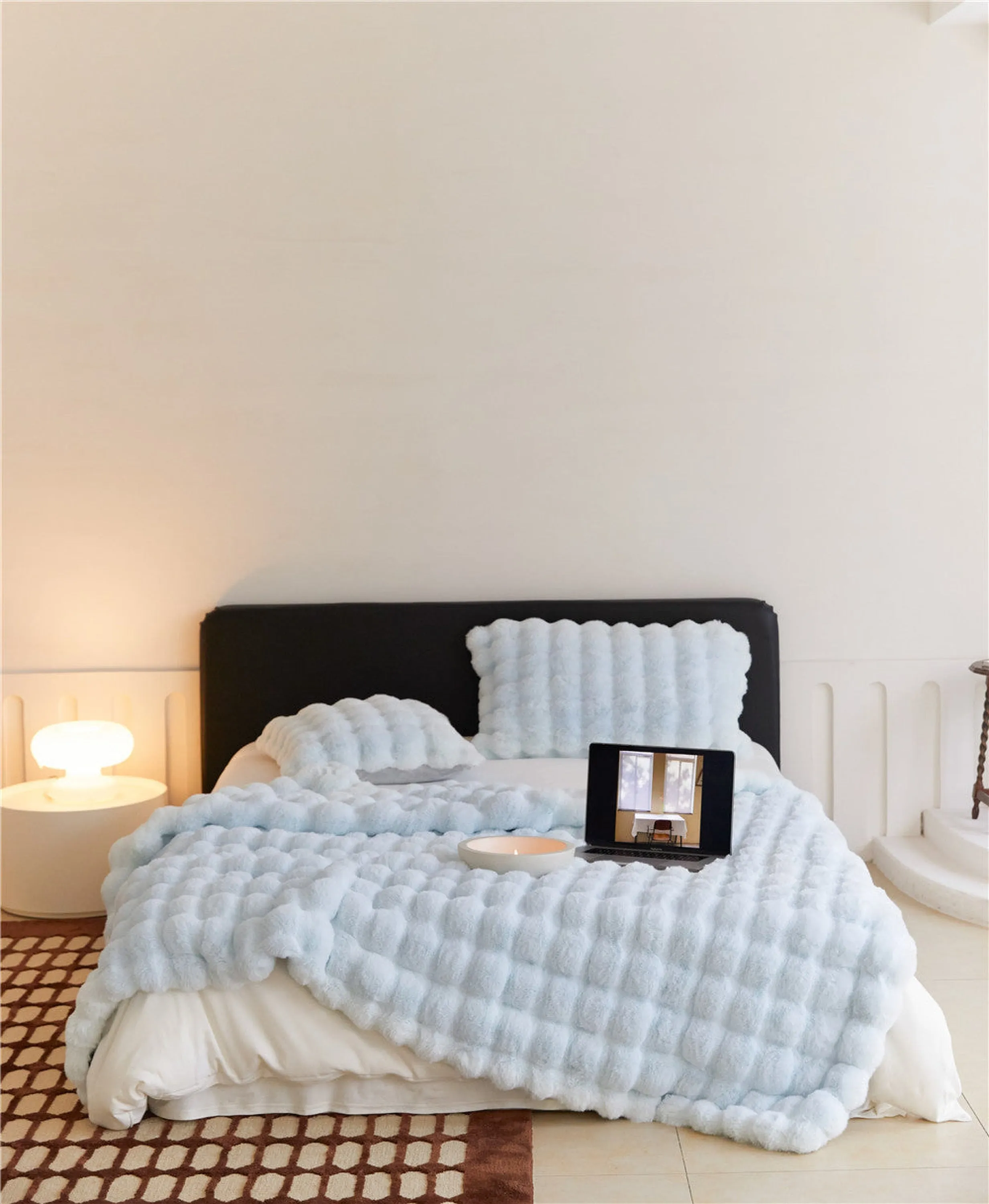 Fluffy Plush Throw Blanket / White