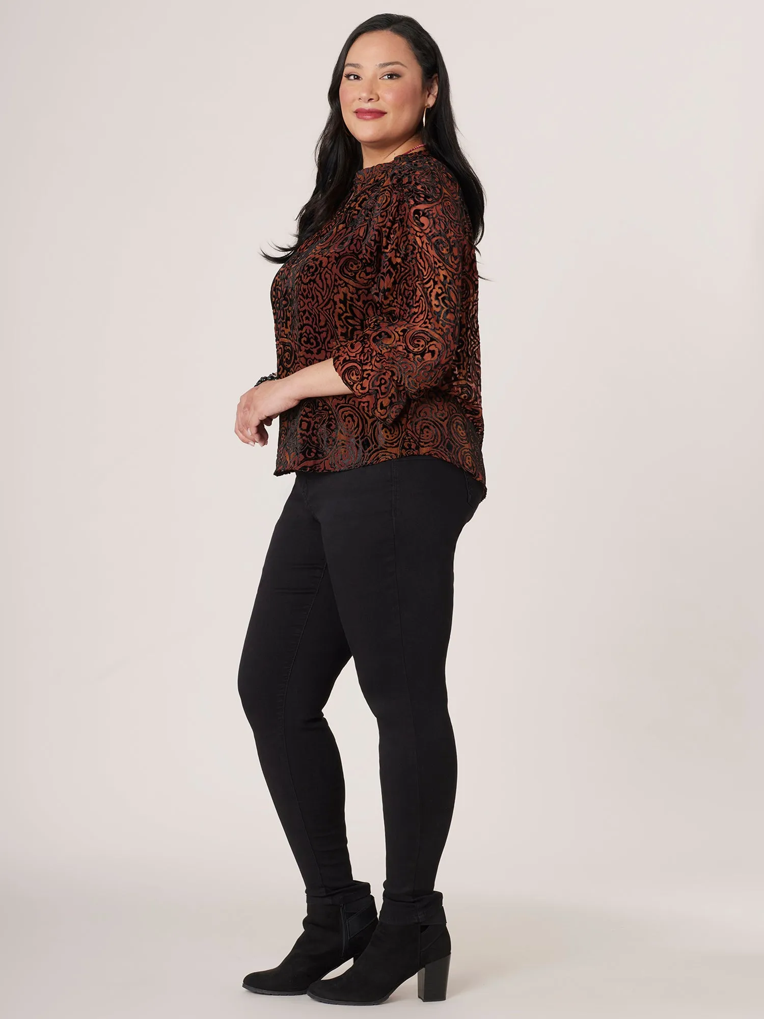 Long Blouson Sleeve Half Placket V-Neck Printed Plus Size Woven Top