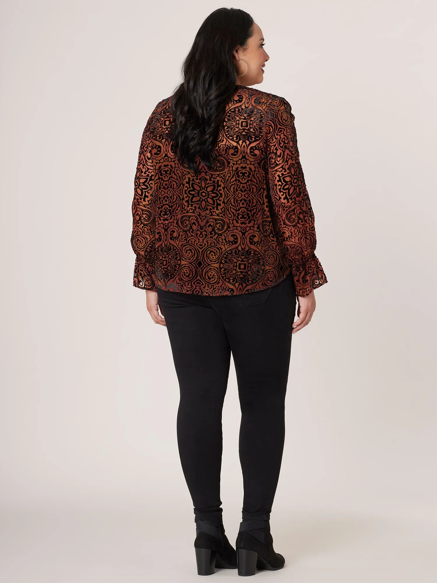 Long Blouson Sleeve Half Placket V-Neck Printed Plus Size Woven Top